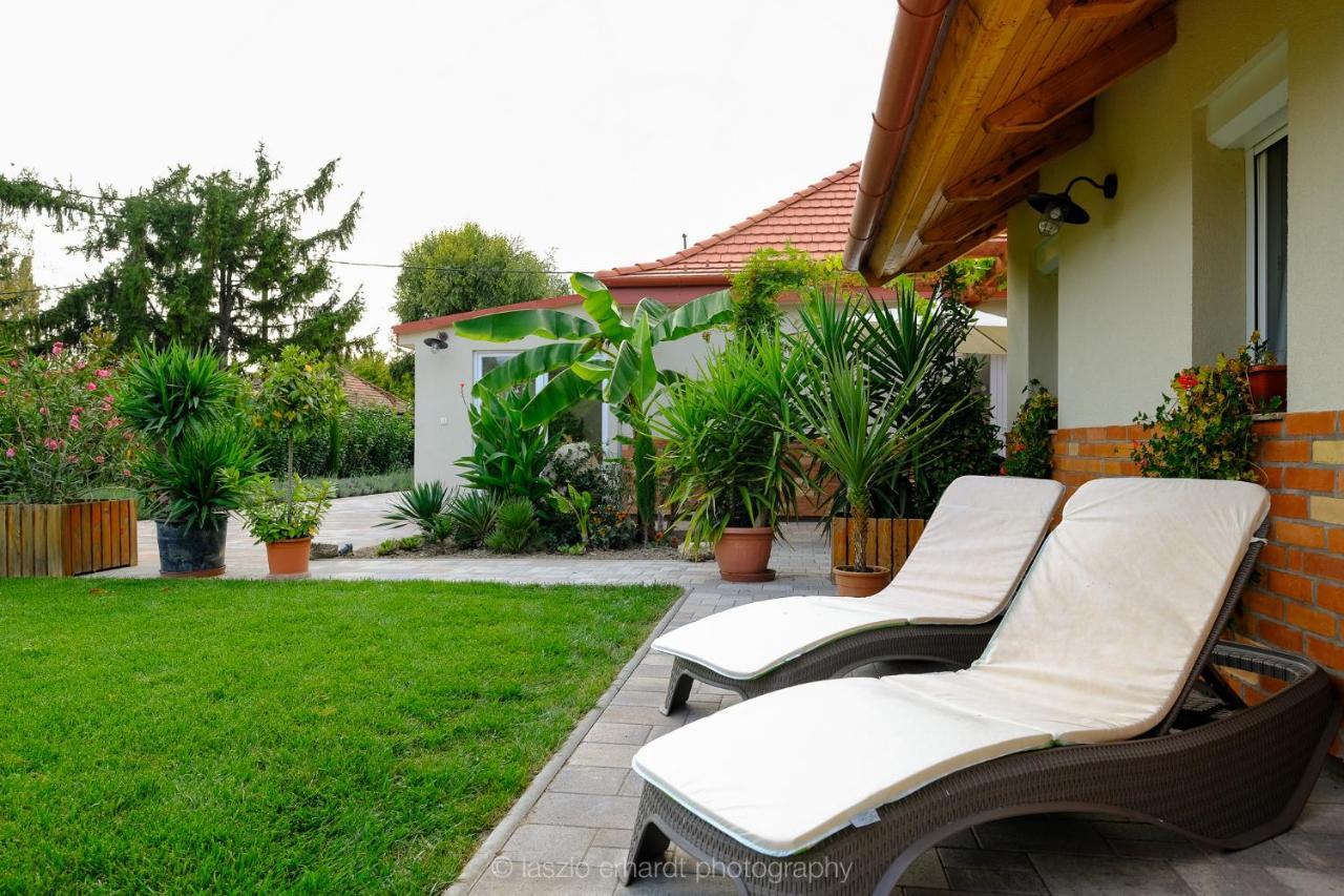 Ciprus Porta Apartmanok Balatonkenese Exterior foto